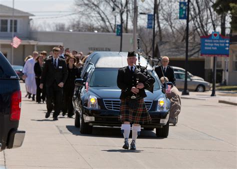 Verkuilen-Van Deurzen Family Funeral Home | Little Chute WI