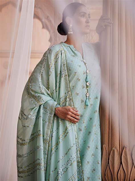 Buy Bunai: Jacquard Design Stitched Suit & Dupatta Set Online | Shingora