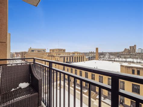 100 3rd Ave S #703 703, Minneapolis, MN 55401 | Press Play Media