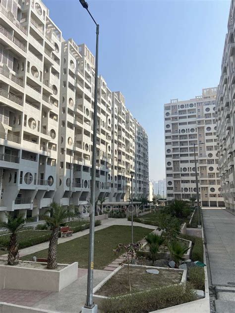 Aman apartment pocket 7 Narela Rent - WITHOUT BROKERAGE Fully furnished ...