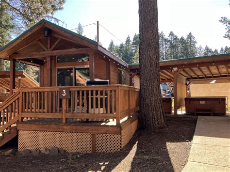 Cabin #3 at Hyatt Lake Resort - Vacation Home in Jackson County