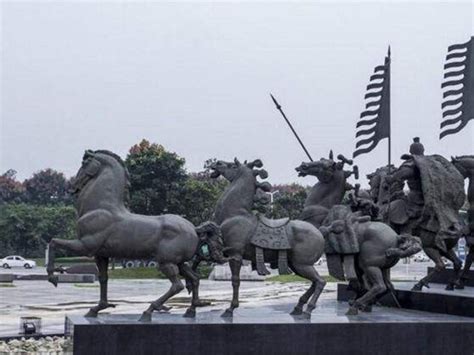 哈尔滨雕塑|哈尔滨雕塑厂|白钢|不锈钢雕塑_哈尔滨华美雕塑公司
