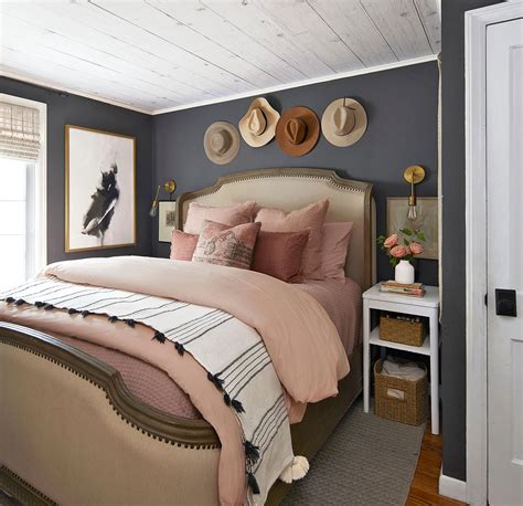 Relaxing Small Bedroom Colors