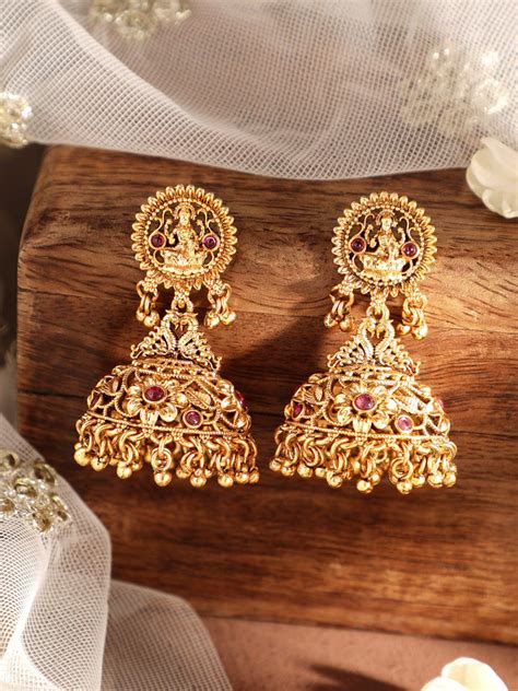 Rubans Offers Finest Quality Earrings Collection Online.