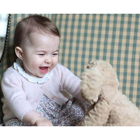 バシュフルバニー ベージュ Mサイズ イギリスの シャーロット王女 にも愛用された Jellycat ジェリーキャット 長耳うさぎ ふわふわ ...