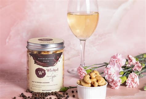 Salt n Pepper Cashews – Wicked Gourmet Gifting