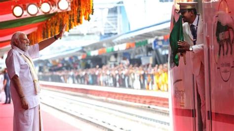 PM flags off Kerala’s first Vande Bharat Express between ...