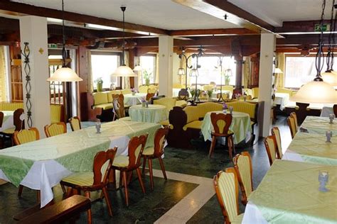 HOTEL ALMRAUSCH (Reit im Winkl) - Hotel Reviews, Photos, Rate ...