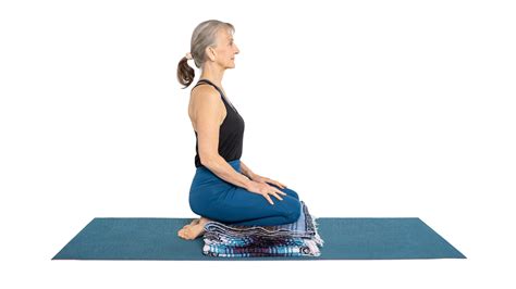 Vajrasana and Virasana: Find Comfort With Some Simple Yoga Tricks ...