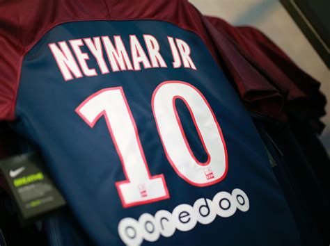 Neymar PSG Jersey size small - munimoro.gob.pe