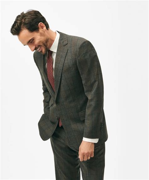 Traditional Fit Wool Cashmere Checked 1818 Suit
