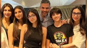 करिश्मा के बच्चों को 1900 करोड़ मिल चुके और क्या चाहिए? जानें संजय कपूर ...