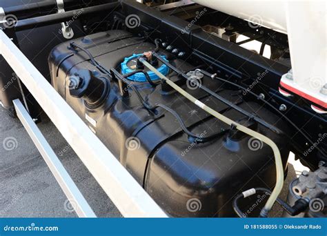 Replacement of Car Parts: Plastic Auto Fuel, Petrol, Gasoline Tank ...