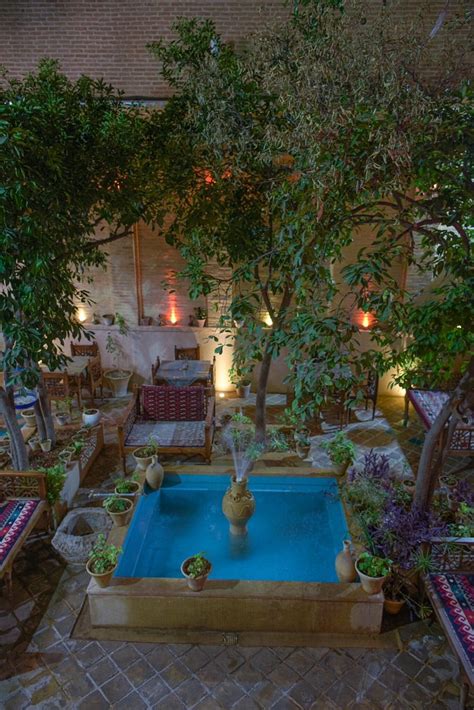 TABESH TRADITIONAL HOTEL (Shiraz) - Inn Reviews & Photos - Tripadvisor