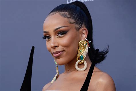 Doja Cat cambia el título de su nuevo álbum y habla sobre su proceso ...