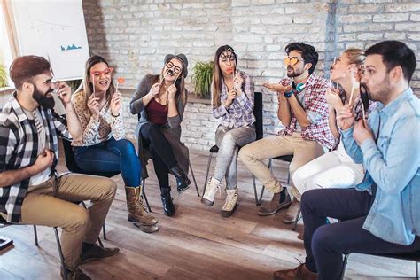 Team Building Simple Activity 的图像结果