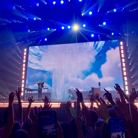 Porter Robinson Concert