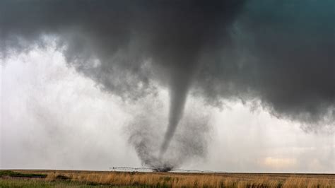 Wiscosin Tornado: Massive Twister Spotted On Ground In Dodgeville, Near ...