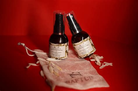 Unlocking Beauty Secrets with Ńaftun’s Pure Arabic Mogra Mist – NAFTUN