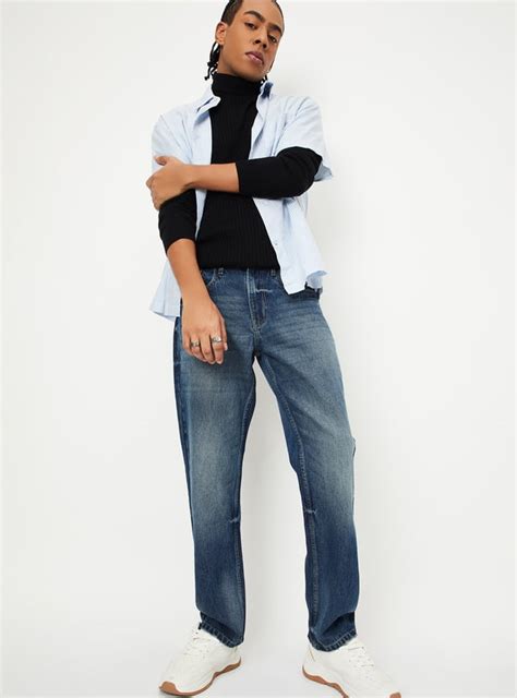 Buy Men Washed Straight Fit Jeans Online at just Rs. 1299.0 ...