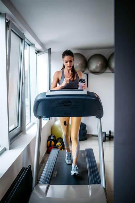 9 Incline Treadmill Workouts To Try