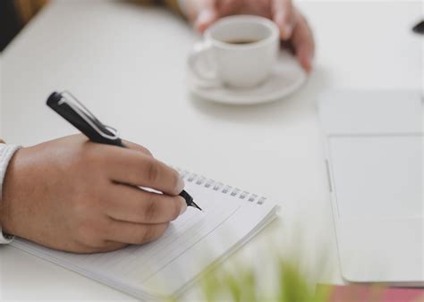 What Is a Byline and How Do I Write One? - Segal Communications