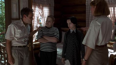 Addams Family Values (1993)
