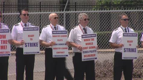 FedEx pilots reject new labor agreement, continue strike | weareiowa.com