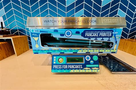 Alaska Airlines opened a new lounge at SFO — here's what to know - The ...