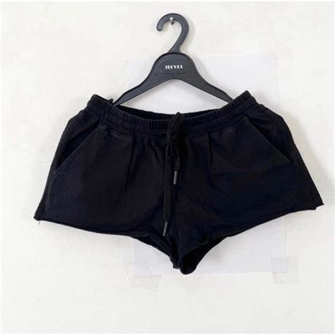 Topfeeling Ladies Black Short Shorts, Fesyen Wanita, Pakaian Wanita ...