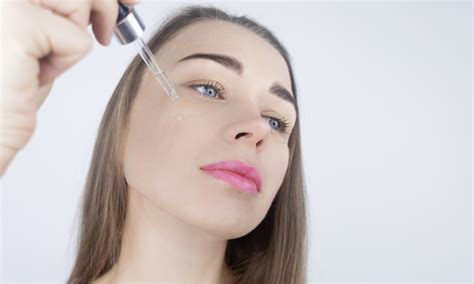 Can Vitamin C and BHA Be Used Together? | Clinikally