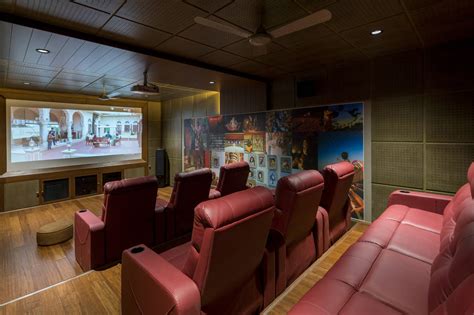 20 Dreamy Home Theatres, Big & Small