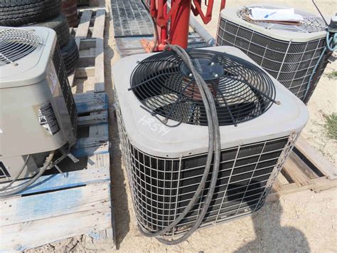 Bryant Model 113RNA024-E Air Conditioner Unit - Recently Replaced with ...