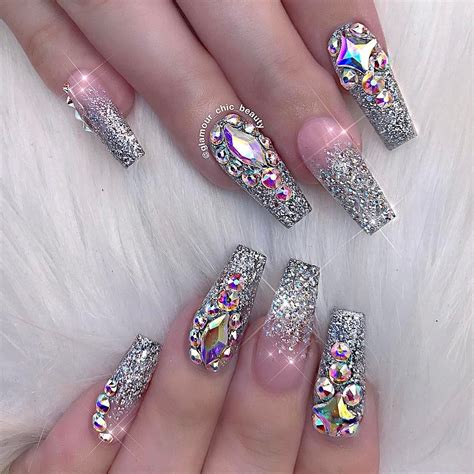 Pin by 🦋 𝓙𝓮𝓼𝓼𝓲𝓬𝓪 🦋 on 💅 и α ι ℓ ѕ | Nail designs glitter, Glitter nail ...