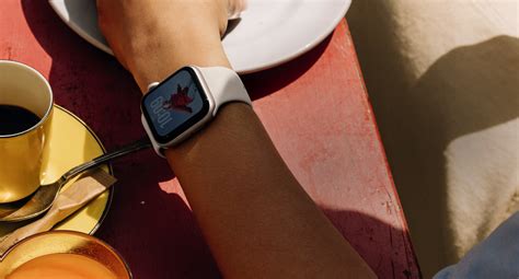 Apple Watch SE 3 - Apple (IN)