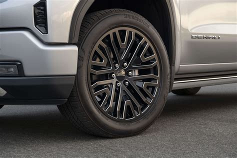 2022 GMC Sierra 1500 Denali Ultimate test drive review