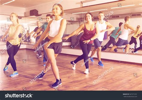 Zumba Step Logo