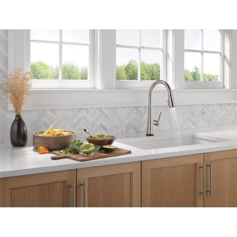 Delta Kylo Touch2O Stainless Steel Single Handle Touch-on Pull-down ...