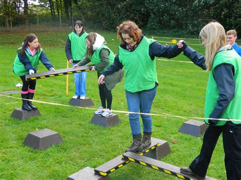 Pin by Aldo Cueva Rodriguez on Campamento juegos | Outdoor team ...