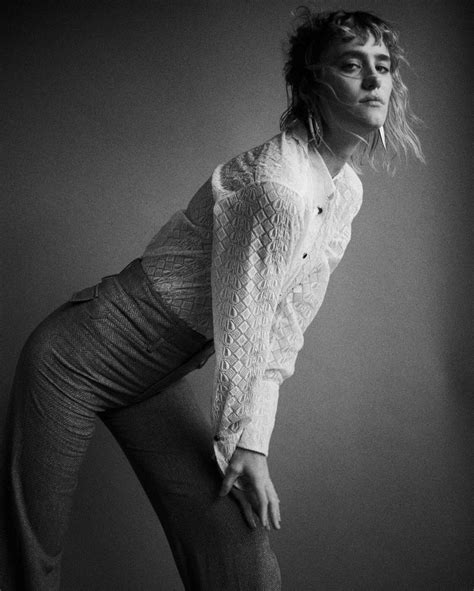 Mackenzie Davis - Flaunt Magazine November 2020 • CelebMafia