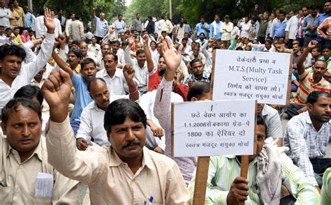 7th Pay Commission fixes minimum HRA fixed at Rs 5,400 - IBTimes India