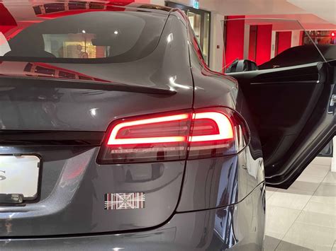 Tesla lanciert neue Model S Plaid und Model X Plaid in der Schweiz: Noch schneller als ...