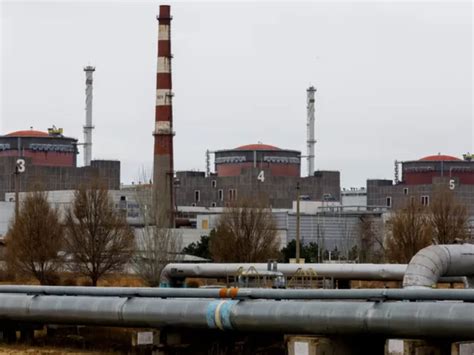 Une surveillante tuée par un ado de 14 ans à Nogent: Macron dénonce “un ...