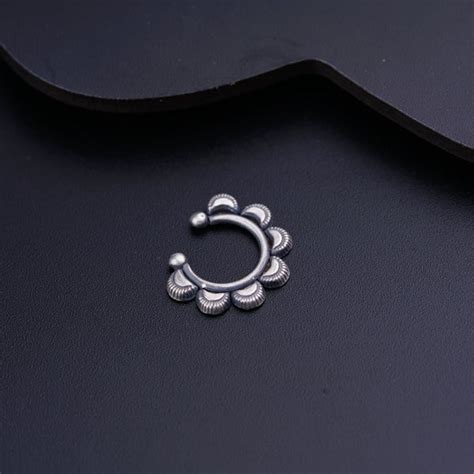 Shop Chaand Clip-On Nose Ring | Moon Motif Septum Jewelry - House of Aadyaa