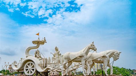 What is Character Rigging? | How to Rig a Character in Maya