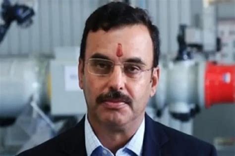 Religious leaders accept additional curbs set by govt