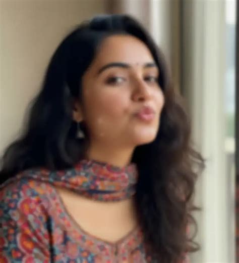 Mingle2.in: India's Safest Lesbian Dating App | Verified Profiles for Women