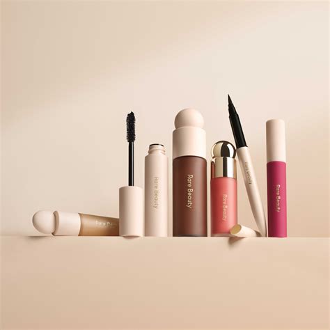 Selena Gomez on boxing, bath bombs and the “Snatched” hairstyle she ...