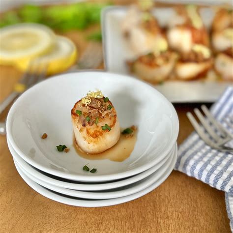 Seared Scallops with Crispy Bacon and Lemon - Premier Catch
