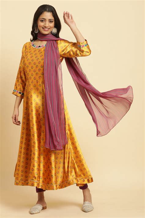 Haldi Dress for Women | Buy Elegant Haldi Outfits for Women Online ...